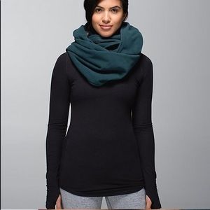 Lululemon Vinyasa Scarf
Fuel Green